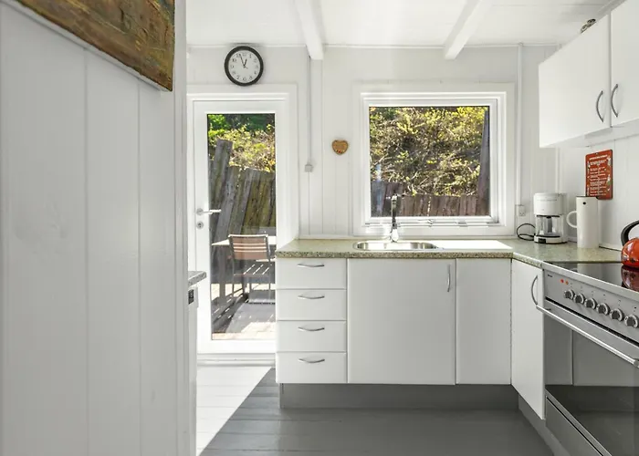 Ferienhaus Lovely In With Kitchen *